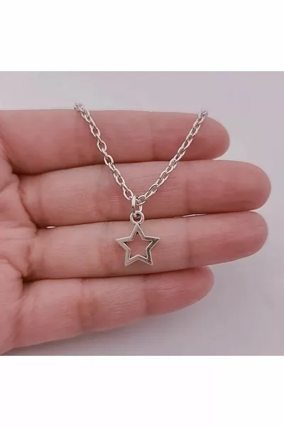 Aesthetic star necklace