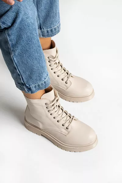 المرأة بيج سستة الأحذية (وحيد 4 )