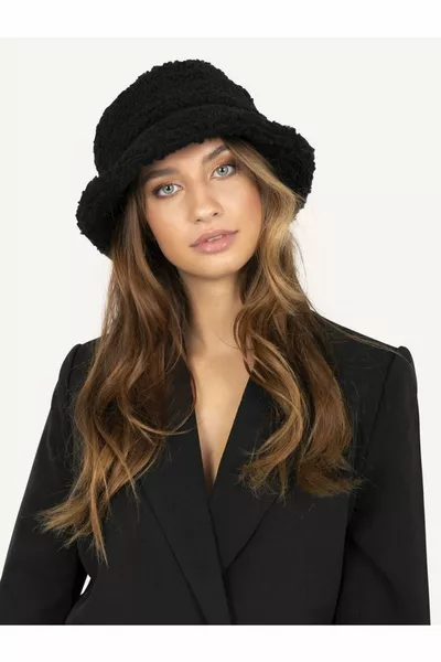 تيدي دلو هات أسود