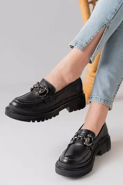 المرأة السوداء مشبك سميكة وحيد المتسكعون المتسكعون