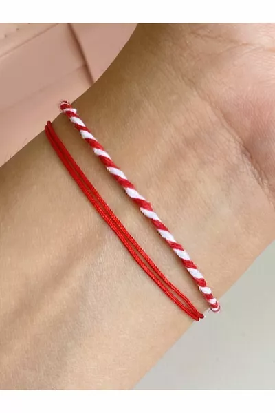 Bracelet Corde Rouge et Ensemble Martenichka