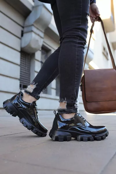 LIMOGES Tractor Sole High Sole Sport herenschoenen ZWART LAKLEER - CHE