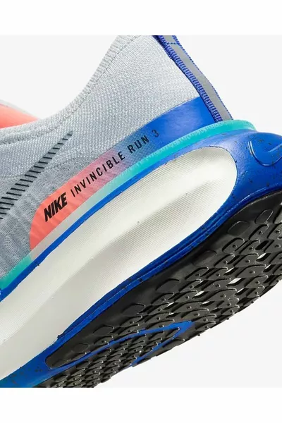 Invincible 3 Straßenlaufschuhe für Herren 