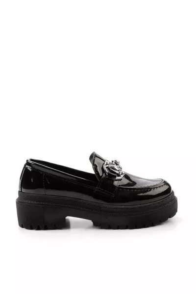 Scarpe mocassino da donna in vernice nera 