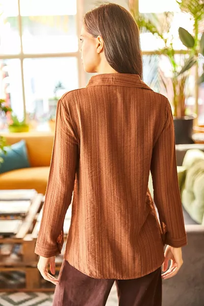 قميص جاكار منسوج بالقهوة المرة للسيدات 