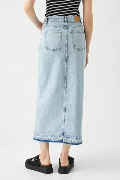 Damen Midi-Denim-Rock mit Schlitz und detaillierter Tasche vorne MD