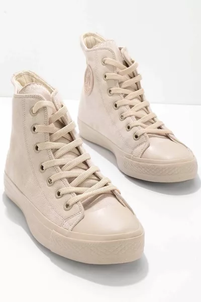 Бежевая замшевая женская повседневная обувь 