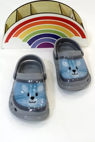 عارضة العظام مضاءة عدم الانزلاق الوحيد الشاطئ البحر الاطفال الصنادل النعال