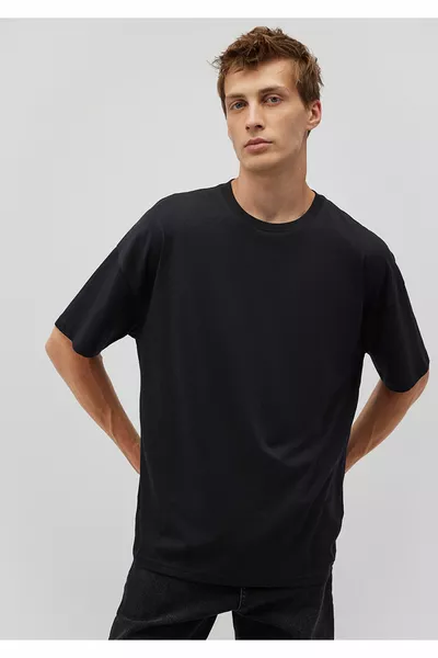 Bio-Baumwolle Schwarzes Oversize-T-Shirt Oversize / weiter Schnitt 