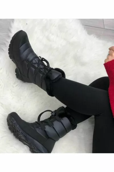 Women's Black Snow 1