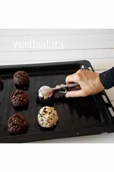 Лъжица за сервиране на сладолед, халва и бисквити от неръждаема стомана