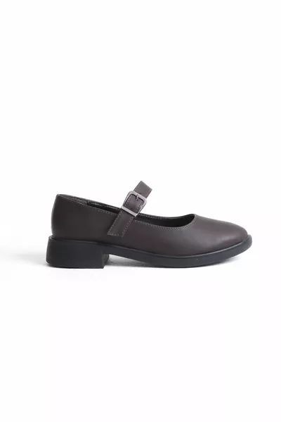 حذاء ماري جين براون للنساء