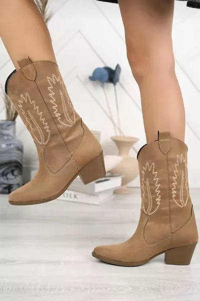 ВЕЛУРЕНИ КАУБОЙСКИ БОТУШИ ОТ НОРКА