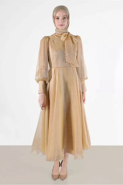 Abito da sera in tulle caffè (CAMMELLO) da donna con bottoni 