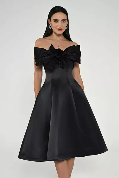Front Large Taffeta Bow Detailed Dress