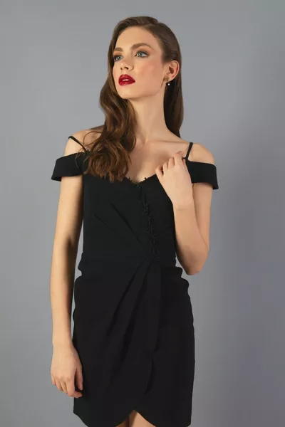 Black Crepe Strap Double-breasted Short Evening Dress