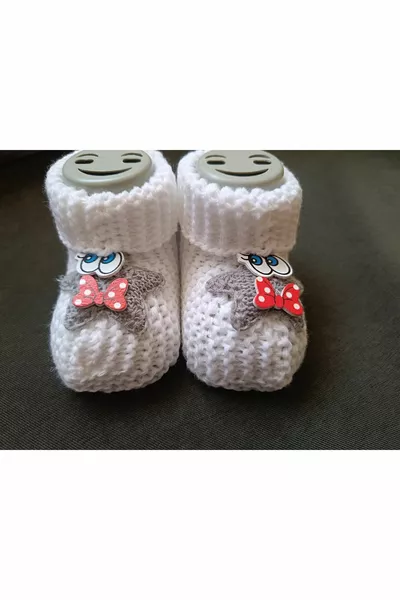 KNITWEAR STAR BABY BOOTIES
