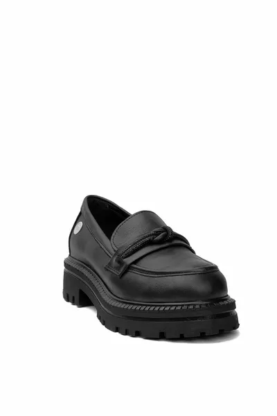  أحذية نسائية جلدية عادية سوداء