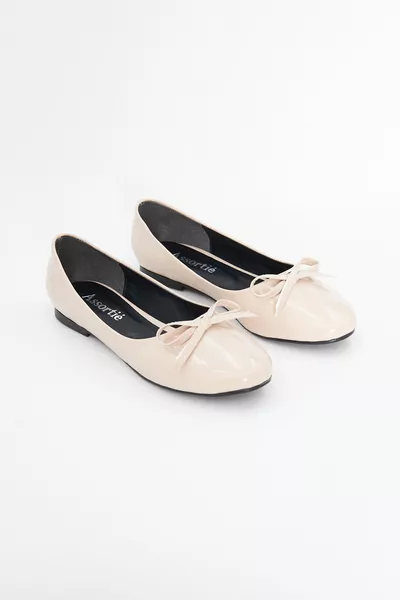 Дамски балетки бежова лачена кожа  Full Fit