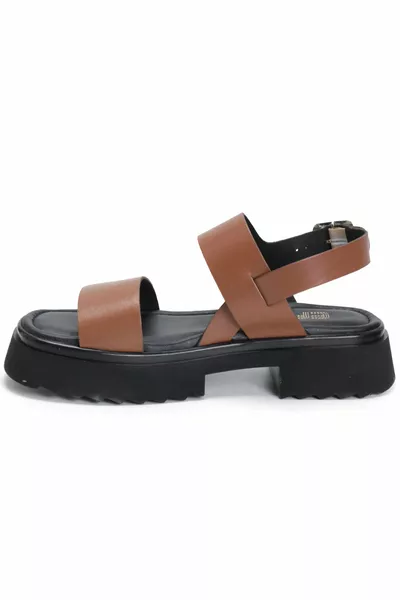 Sandales en cuir pour femmes beige