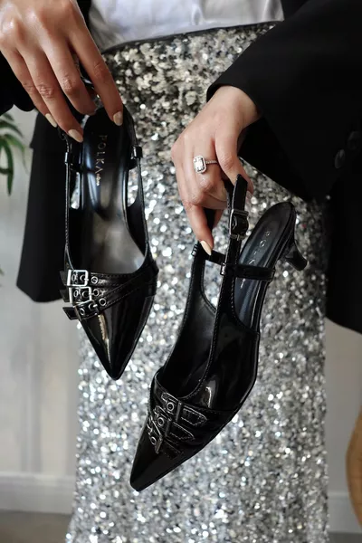 حلوى وأشار اصبع القدم كبسولة ثلاثة حزام مشبك أسود براءات الاختراع الجلود أحذية نسائية ذات كعب عال