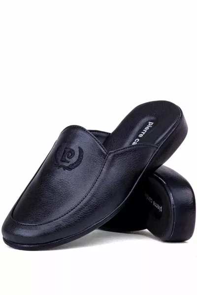 GROOM'S SLIPPERS ARE THE MOST PREFERRED CRESTED MODEL WITH DOWRY CRESTS