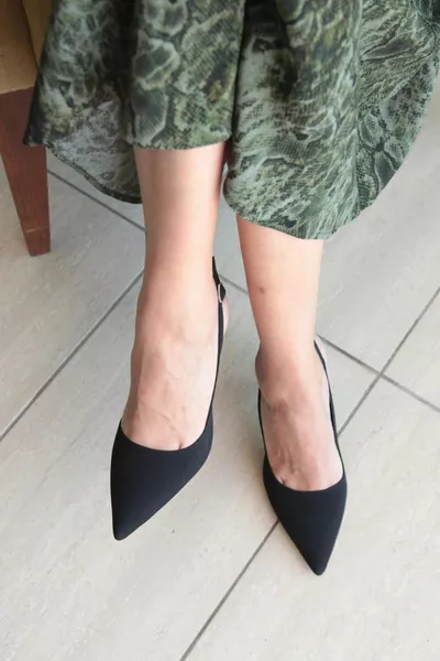 Chiara Tacco Medio in Pelle Scamosciata Nera (8 CM) Tacco Classico