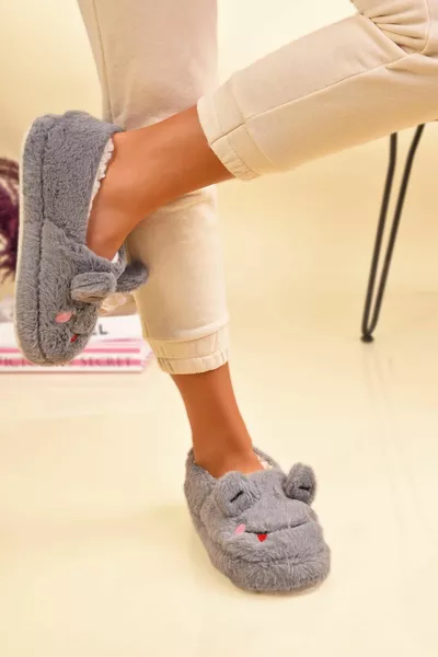 Woman Cute Animal Figure Detailed Panduf