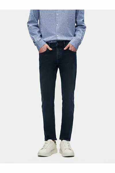 Джошуа Дънкини дънки с ниска талия