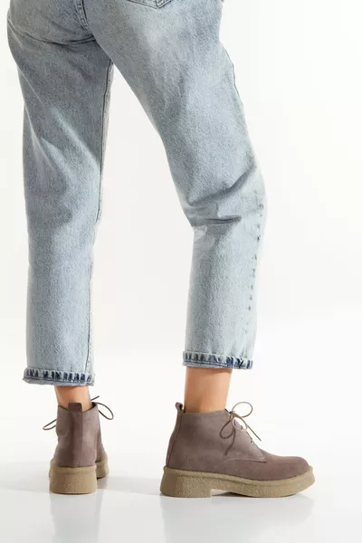 المرأة جلد سويدي جلد سويدي الأصلي الدانتيل متابعة أحذية قصيرة 