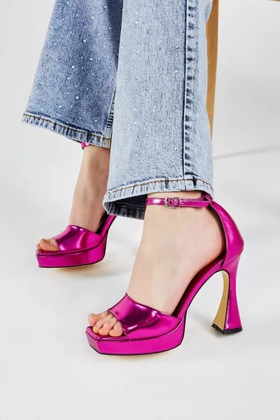 Daisy Talons Vegan Fuchsia Femme