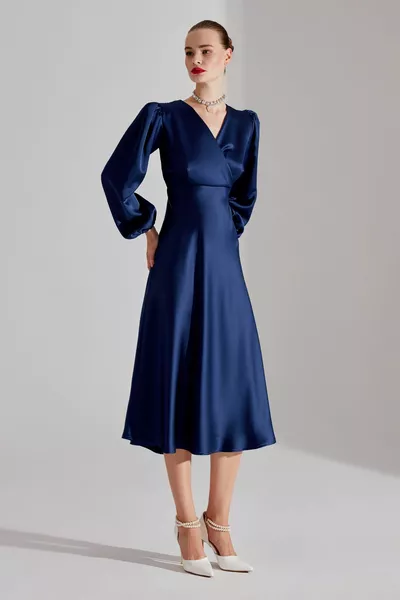 مرح الأزرق الداكن مزدوجة الصدر خط العنق فستان واسع