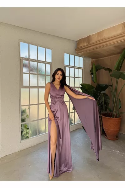 Alya Robe de soirée en satin à fente à queue  LILAS