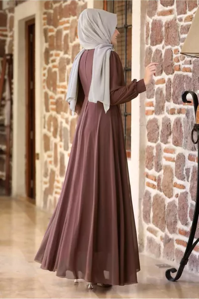 DAMEN-ABENDKLEID MIT PERLENSTICKEREI (ZIMT) T 
