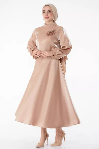Straight Judge Neck Women's Beige Satin Evening Dress - 