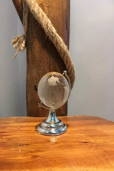 Rotating Crystal Glass Globe Gift Desk Ornament Office