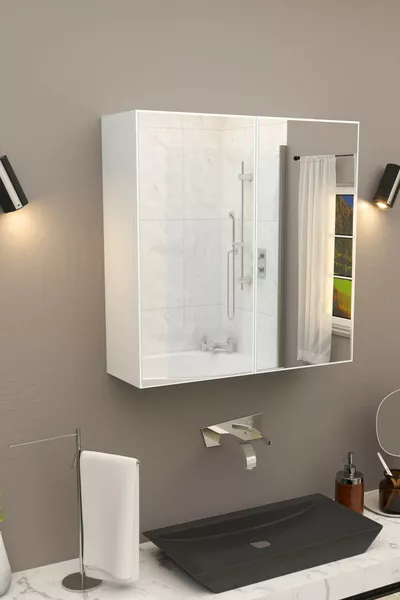 Meuble de salle de bain avec miroir au-dessus du lavabo