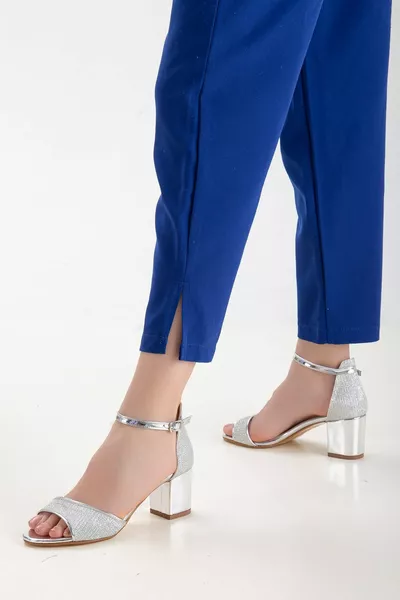 Abendschuhe mit kurzen Absätzen für Damen