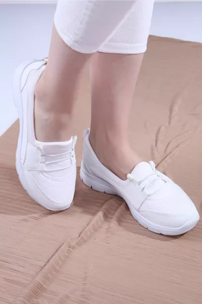 نسائية بيضاء اللون رياضة الباليه الشقق