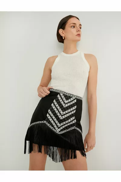 Melis Ağazat X Koton - Мини пола с пискюл с етническа визия