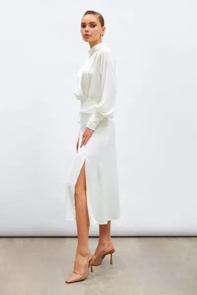 Satijnen rok met split - Ecru