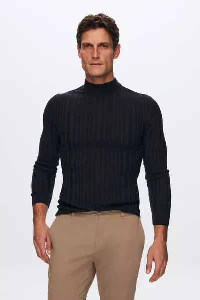 كنزة صوفية ضيقة بنصف ياقة عالية، ضيقة، مربوطة بالجسم، خليط القطن، بلون كحلي، بقصة ضيقة