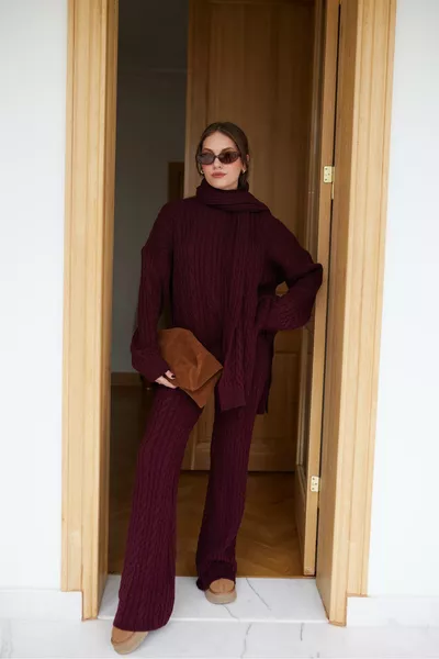 Aurane Burgundy Scarf Braided Knit Pants Set