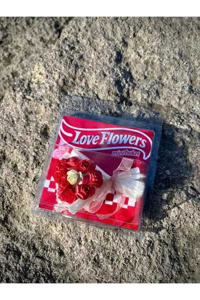 Мини-букет Love Flowers Красные цветы, коллекционное, подарок любимому, вечные цветы