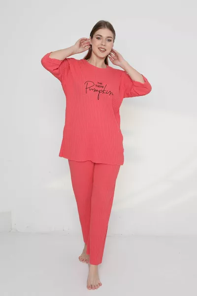 طقم بيجامة نسائي كبير الحجم من القطن المطبوع بعلامة Pumpkin