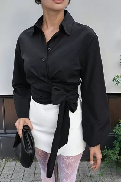 قميص صيفي من البوبلين نسائي بكُم واسع وأسوار سوداء وتفاصيل أمامية قابلة للربط 