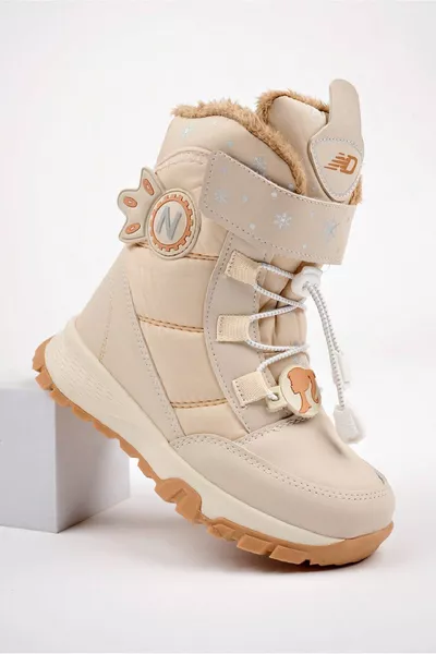 حذاء مع فرو باللون البيج للبنات