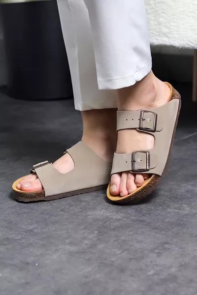 شبشب ألبوس تاوب من الجلد المخملي بنعل من الفلين