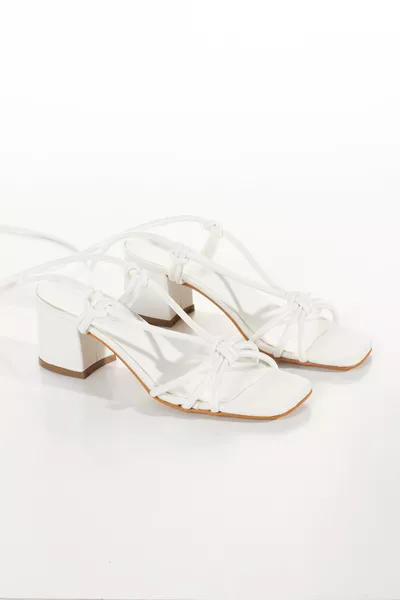 Kleopatra Dames Witte Sandalen met Enkelriem en Lage Hak