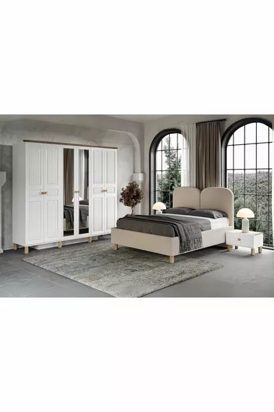 Zenna Mirrored Bedroom Set